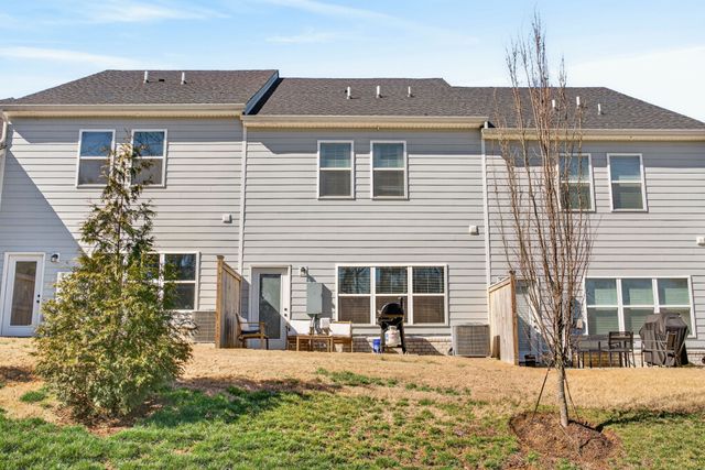 145 Dameron Drive, Hendersonville, TN 37075