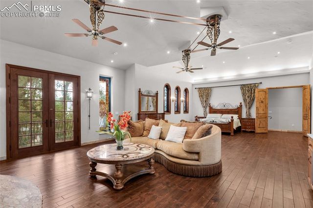 1815 Pine Grove Avenue, Colorado Springs, CO 80906