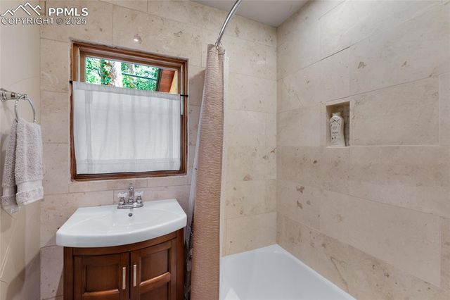 1815 Pine Grove Avenue, Colorado Springs, CO 80906