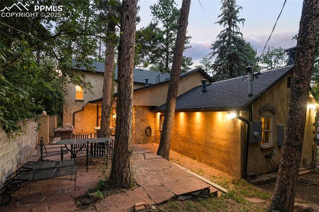 1815 Pine Grove Avenue, Colorado Springs, CO 80906