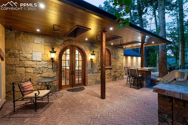 1815 Pine Grove Avenue, Colorado Springs, CO 80906