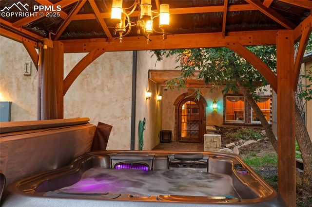 1815 Pine Grove Avenue, Colorado Springs, CO 80906