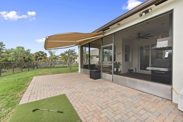 11379 SW Reston Court, Port St. Lucie, FL 34987