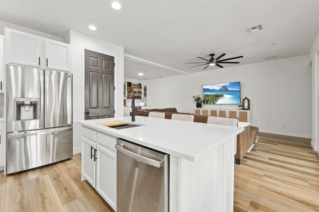 11379 SW Reston Court, Port St. Lucie, FL 34987