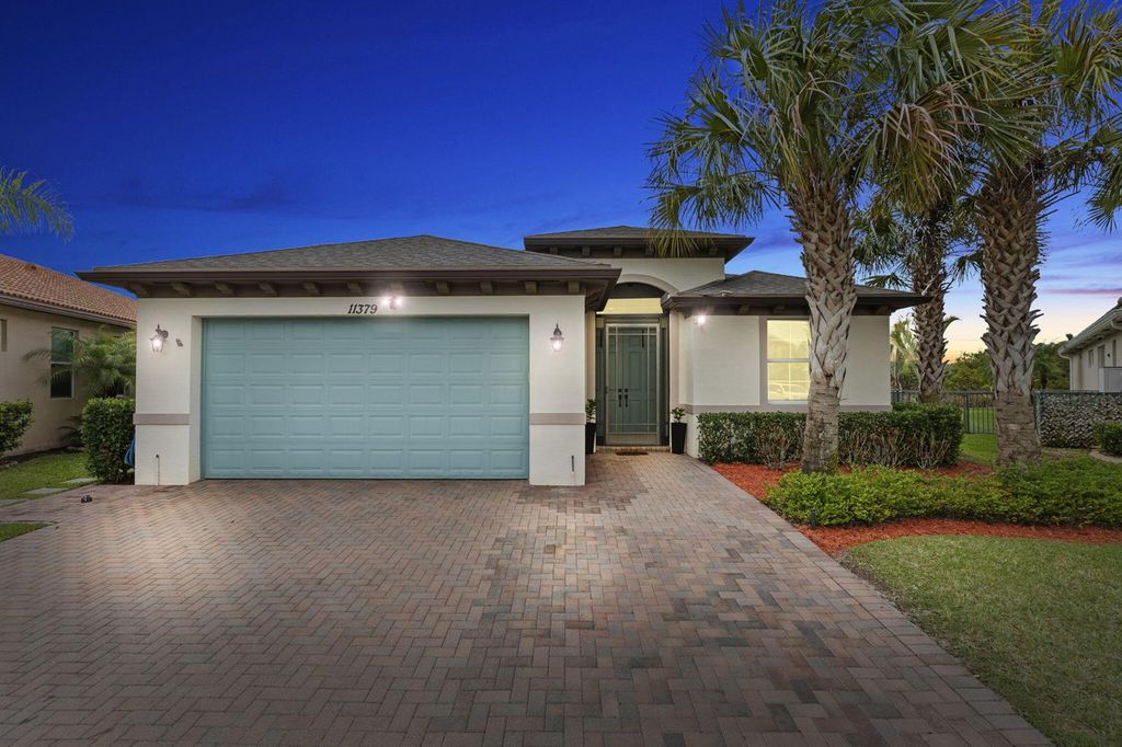 11379 SW Reston Court, Port St. Lucie, FL 34987