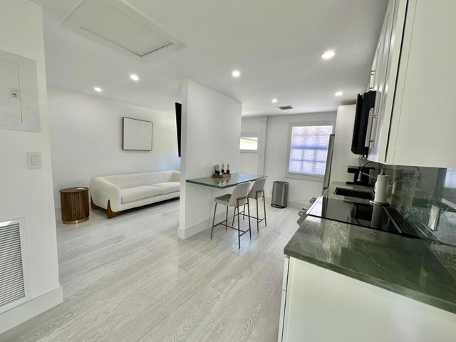 5309 N Flagler Drive, West Palm Beach, FL 33407