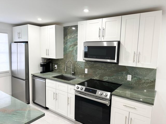 5309 N Flagler Drive, West Palm Beach, FL 33407