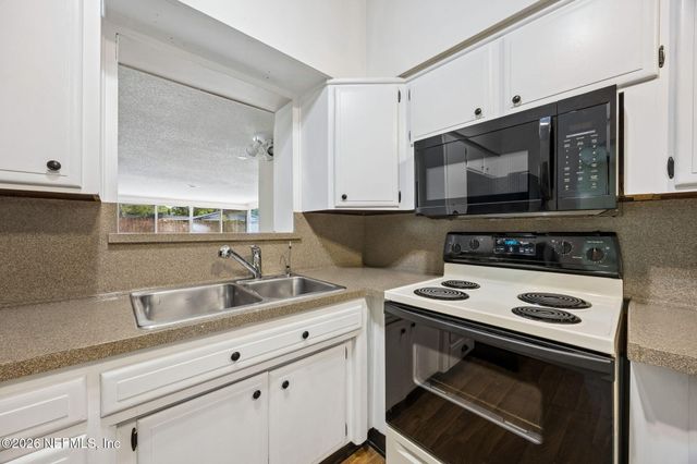 5266 CAMILLE Avenue, Jacksonville, FL 32210