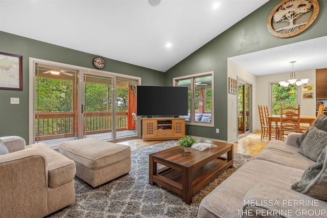 14300 Oberley Drive, Lowell, MI 49331