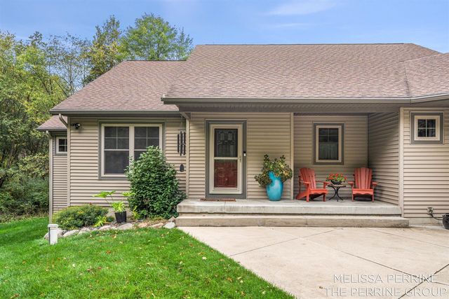 14300 Oberley Drive, Lowell, MI 49331