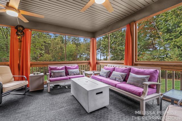 14300 Oberley Drive, Lowell, MI 49331