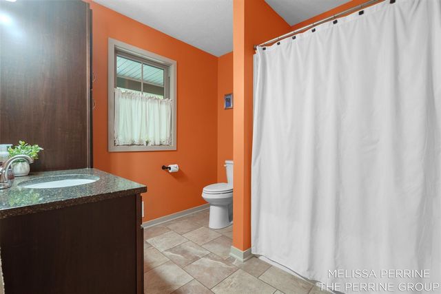 14300 Oberley Drive, Lowell, MI 49331