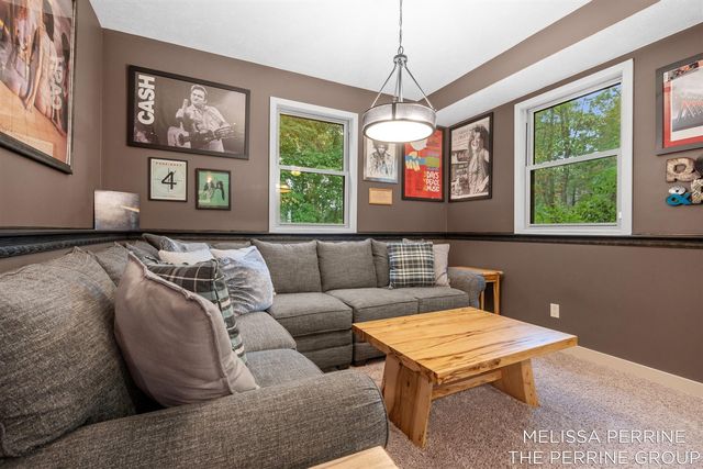 14300 Oberley Drive, Lowell, MI 49331