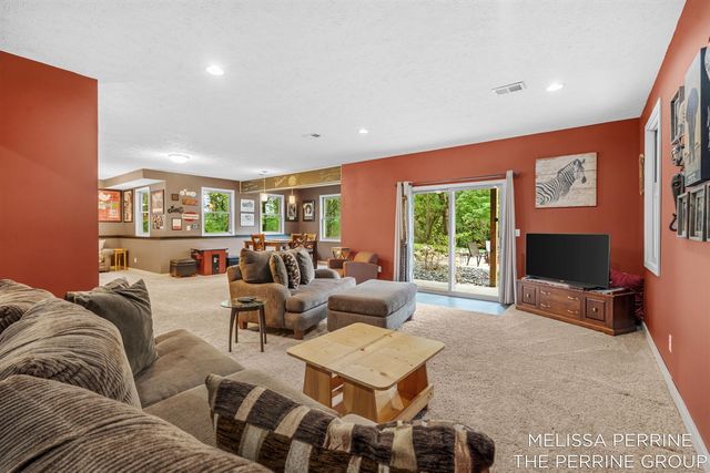 14300 Oberley Drive, Lowell, MI 49331