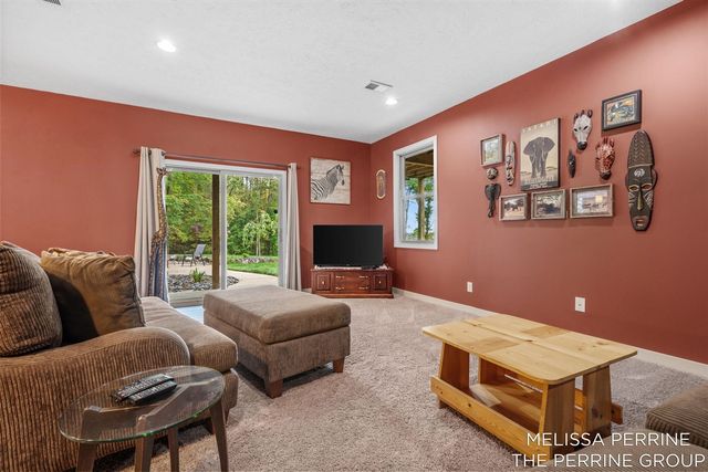 14300 Oberley Drive, Lowell, MI 49331