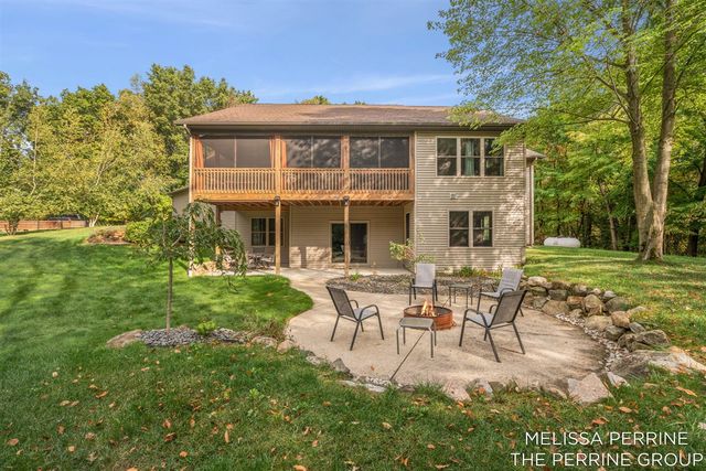 14300 Oberley Drive, Lowell, MI 49331