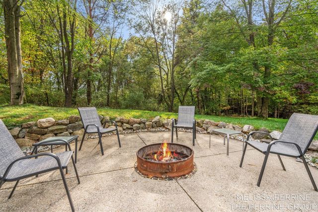 14300 Oberley Drive, Lowell, MI 49331