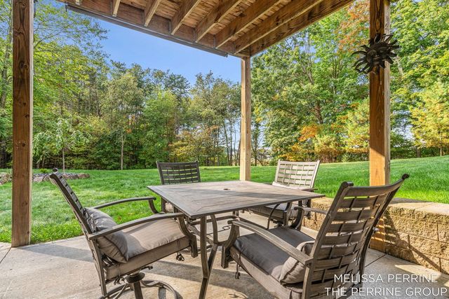 14300 Oberley Drive, Lowell, MI 49331