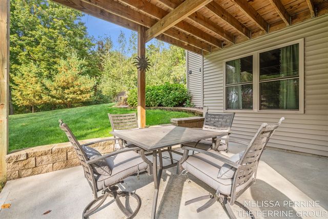 14300 Oberley Drive, Lowell, MI 49331