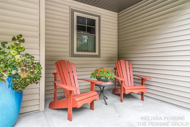 14300 Oberley Drive, Lowell, MI 49331