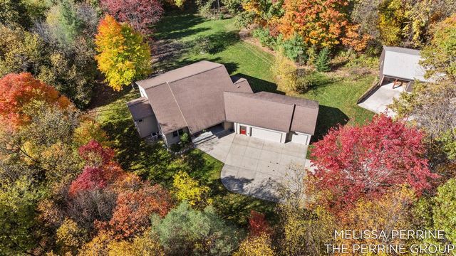 14300 Oberley Drive, Lowell, MI 49331