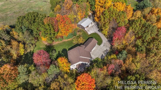 14300 Oberley Drive, Lowell, MI 49331