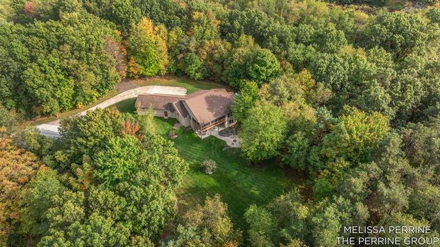 14300 Oberley Drive, Lowell, MI 49331