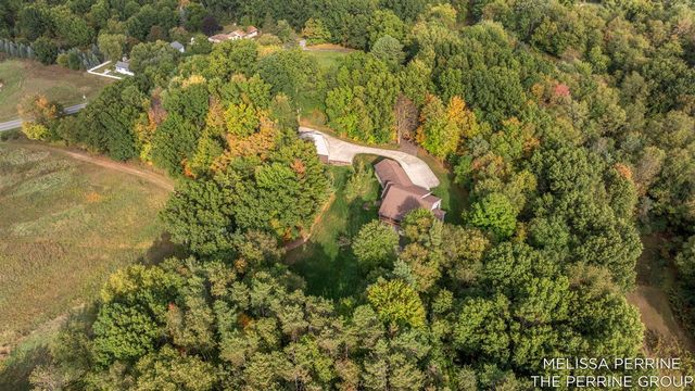 14300 Oberley Drive, Lowell, MI 49331