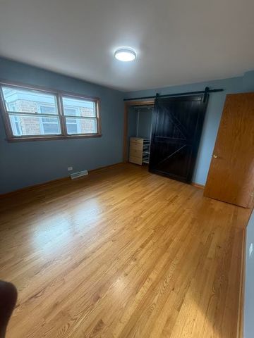 7753 W Forest Preserve Avenue, Chicago, IL 60634