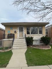 7753 W Forest Preserve Avenue, Chicago, IL 60634