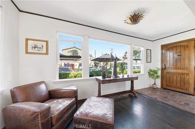 209 La Verne, Long Beach, CA 90803