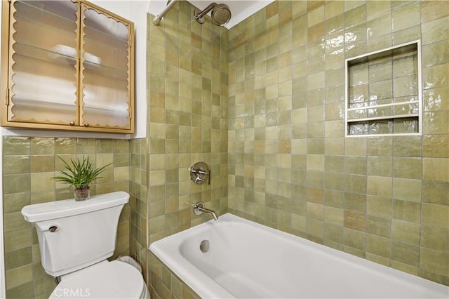 209 La Verne, Long Beach, CA 90803