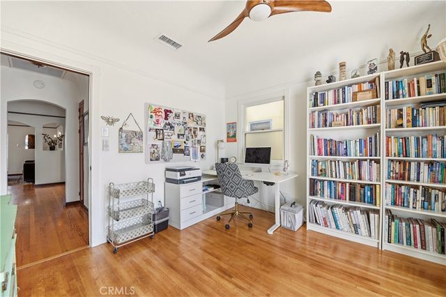209 La Verne, Long Beach, CA 90803