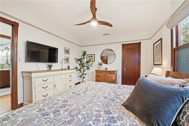 209 La Verne, Long Beach, CA 90803