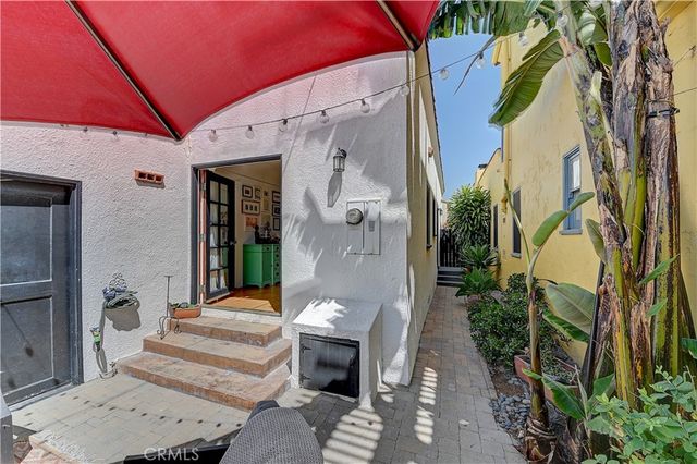 209 La Verne, Long Beach, CA 90803