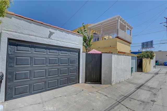209 La Verne, Long Beach, CA 90803
