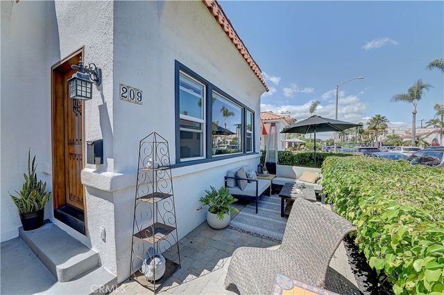 209 La Verne, Long Beach, CA 90803