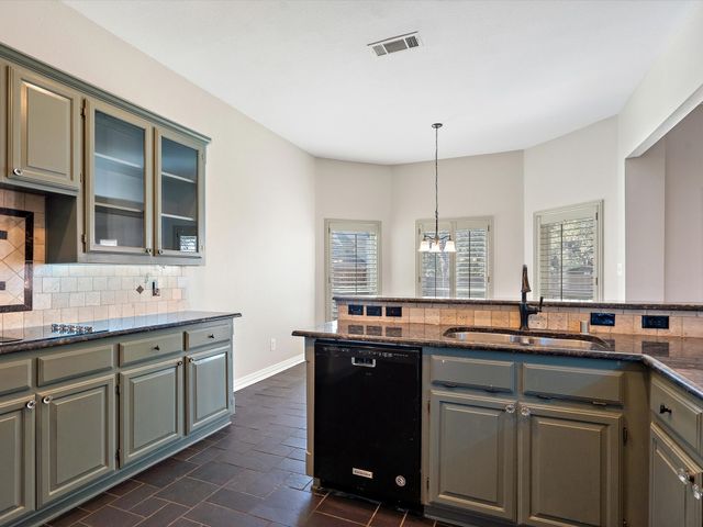 18731 Thorntree Lane, Dallas, TX 75252