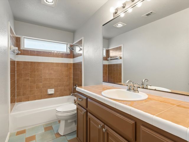 18731 Thorntree Lane, Dallas, TX 75252