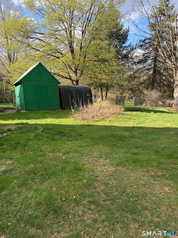 52 Wickett Street, New Hartford, CT 06057