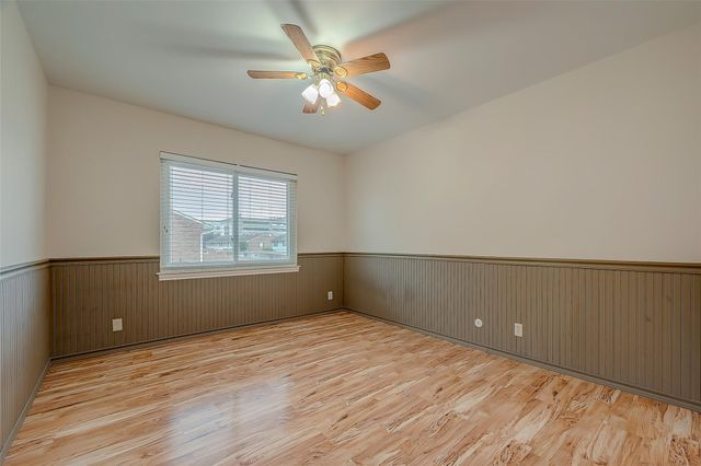 2047 Winrock Boulevard 61, Houston, TX 77057