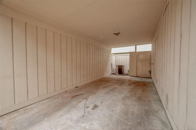 2047 Winrock Boulevard 61, Houston, TX 77057