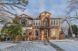 1155 Saint Johns Avenue E, Highland Park, IL 60035