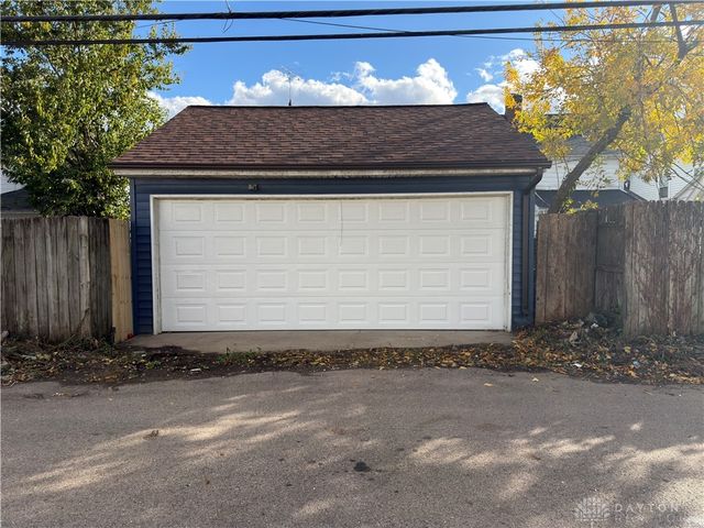 69 E Beechwood Avenue, Dayton, OH 45405