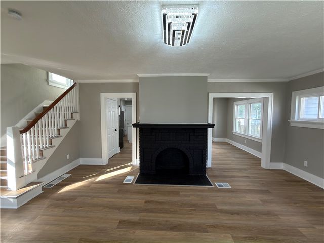 69 E Beechwood Avenue, Dayton, OH 45405