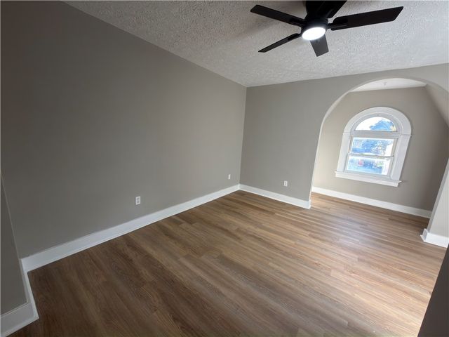 69 E Beechwood Avenue, Dayton, OH 45405