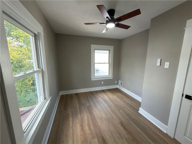 69 E Beechwood Avenue, Dayton, OH 45405