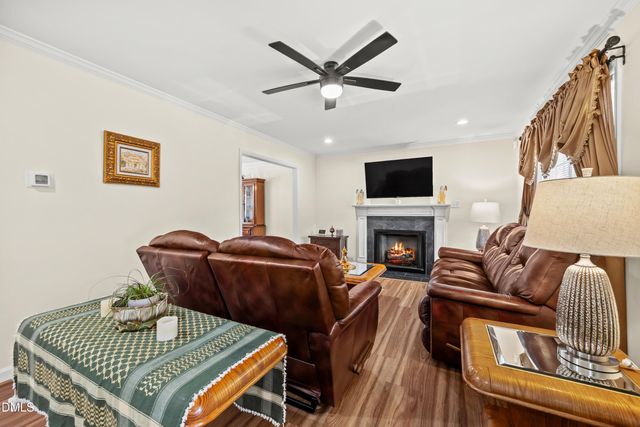 128 Royal Kings Court, Winston Salem, NC 27127