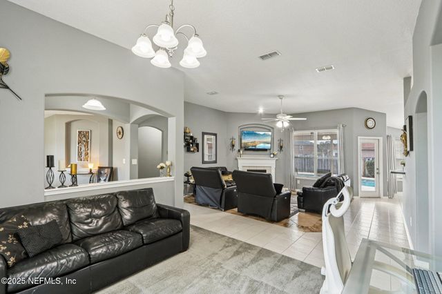 2390 MALLORY HILLS Road, Jacksonville, FL 32221