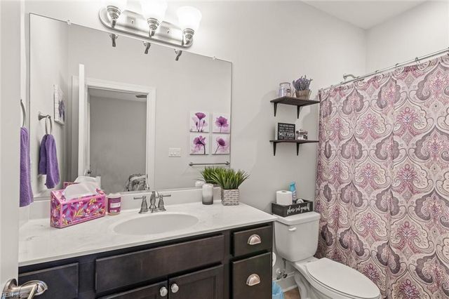 214 Retreat DR, Suffolk, VA 23435